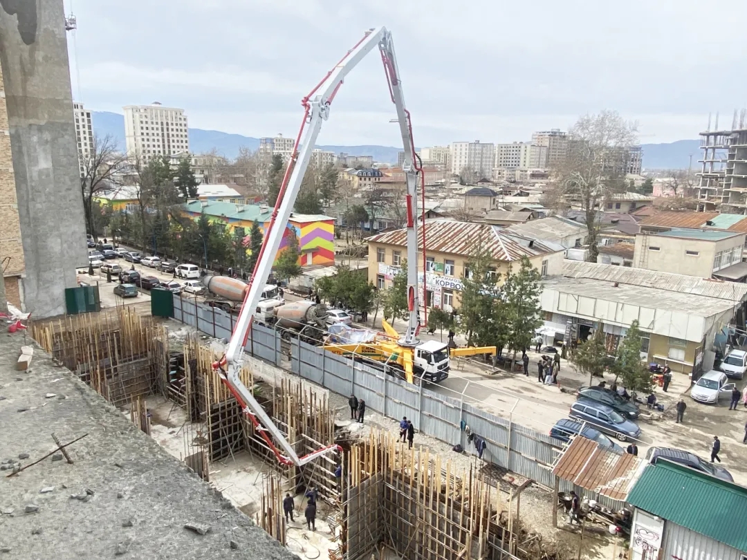 筑梦“蓝海”!徐工泵车“圈粉”中亚!