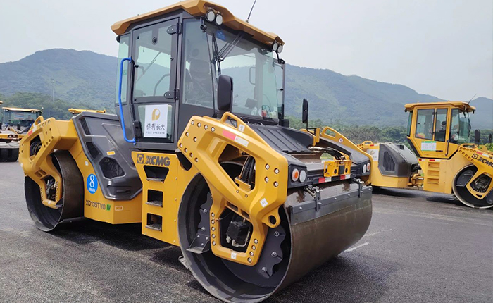 徐工XD135TVO助力江鹤高速改扩建