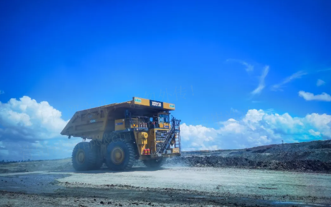 能拉能跑！徐工XDE130双桥刚性矿车效能非凡！