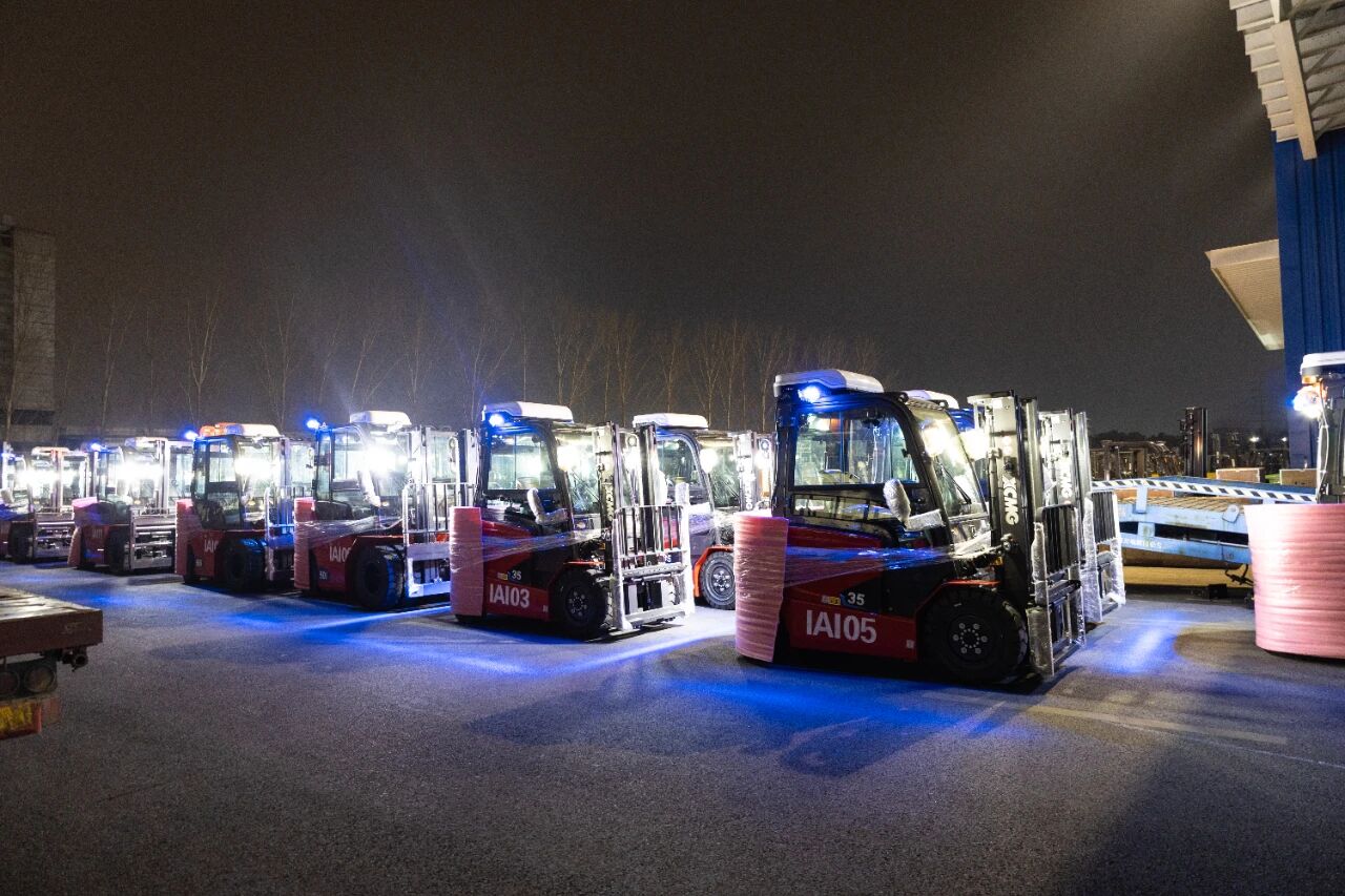 徐工高端定制叉车，场景化方案精准适配印尼