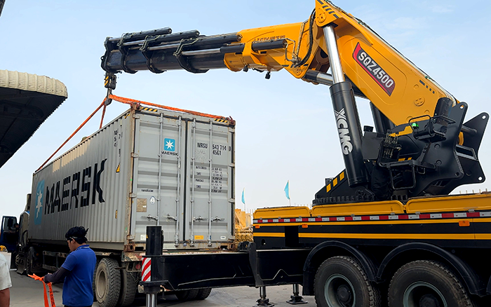 东南亚“转运王牌”！ 徐工SQZ4500C集装箱作业稳准快